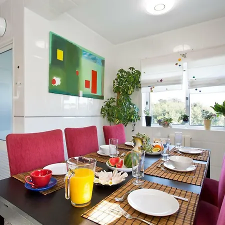 Exclusive Luxury4you - Beachfront Boutique Penthouse Apt!