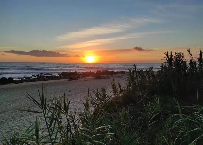 Exclusive Luxury4you - Beachfront Boutique Penthouse Apt! דירה *