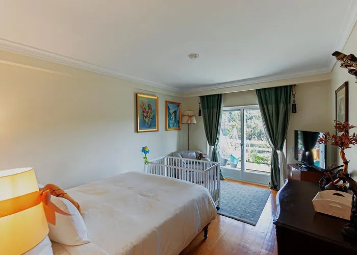 Exclusive Luxury4you - Beachfront Boutique Penthouse Apt!